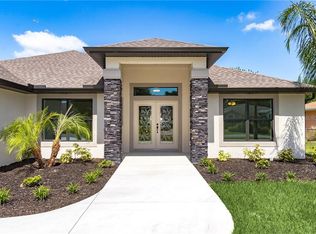 27093 Tierra Del Fuego Cir, Punta Gorda, FL 33983