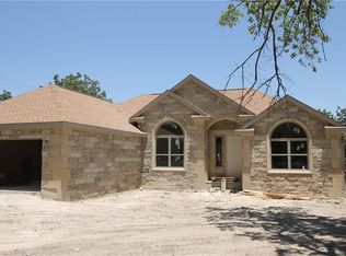312 N 3rd St, Jarrell, TX 76537