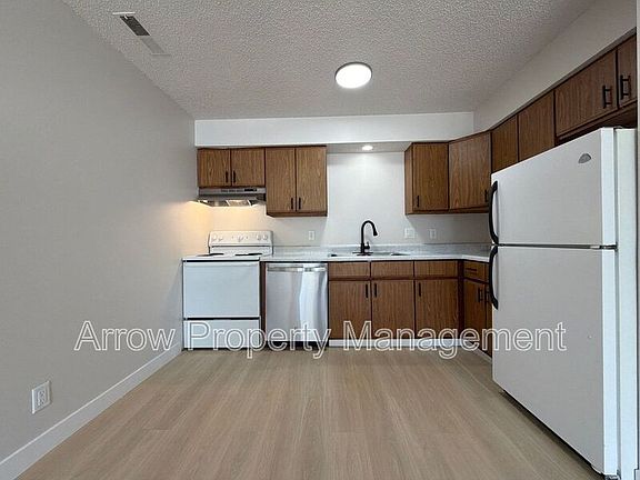 3rd image of 2323 T St APT 7