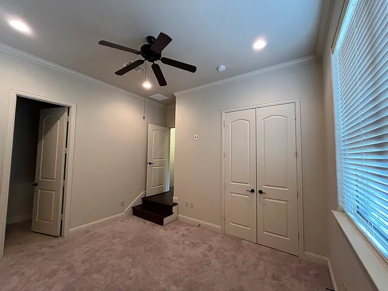 Private guest suite bedroom