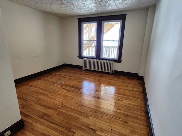 717 Lisbon St #2, Lewiston, ME 04240