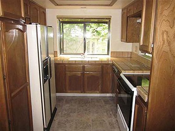 4th image of 7808 Wren Ln