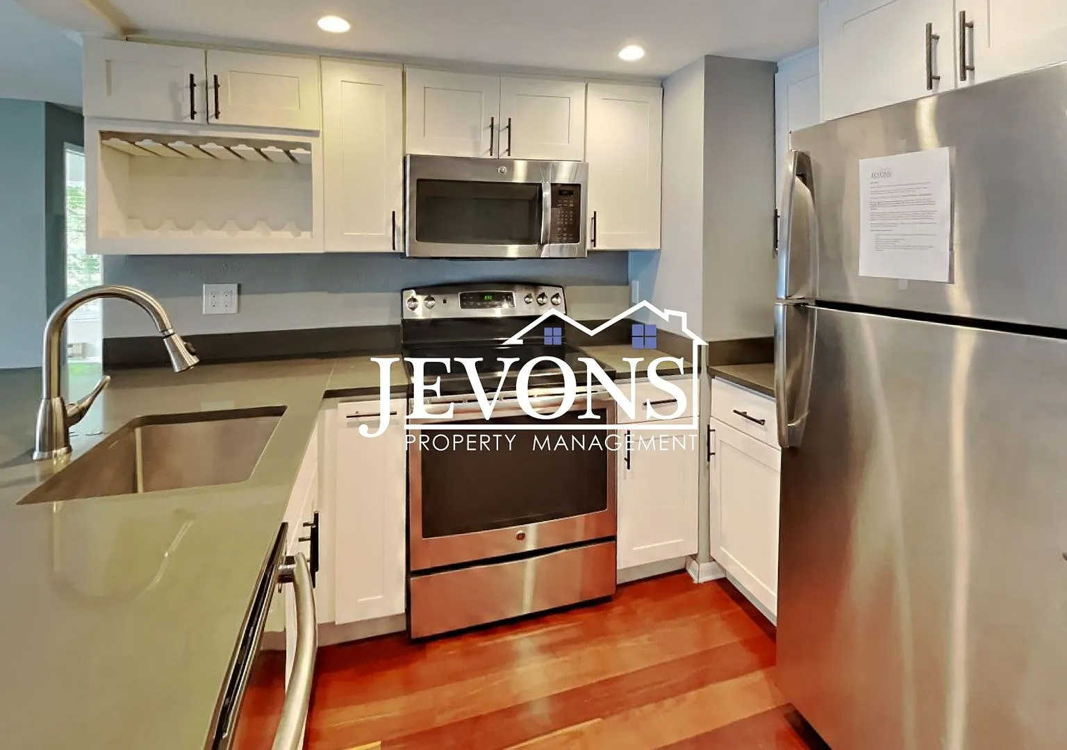 Stunning property in the heart of Seattle! — Photo 1