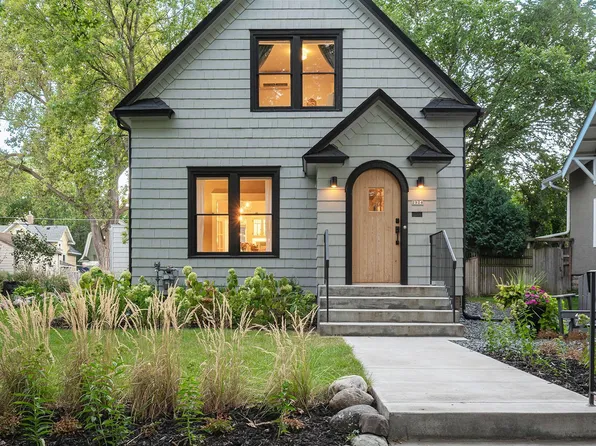 2324 Brewster St, Saint Paul, MN 55108
