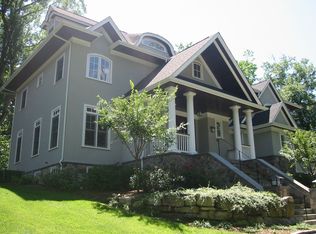 8 Dartmouth Rd, Mountain Lakes, NJ 07046