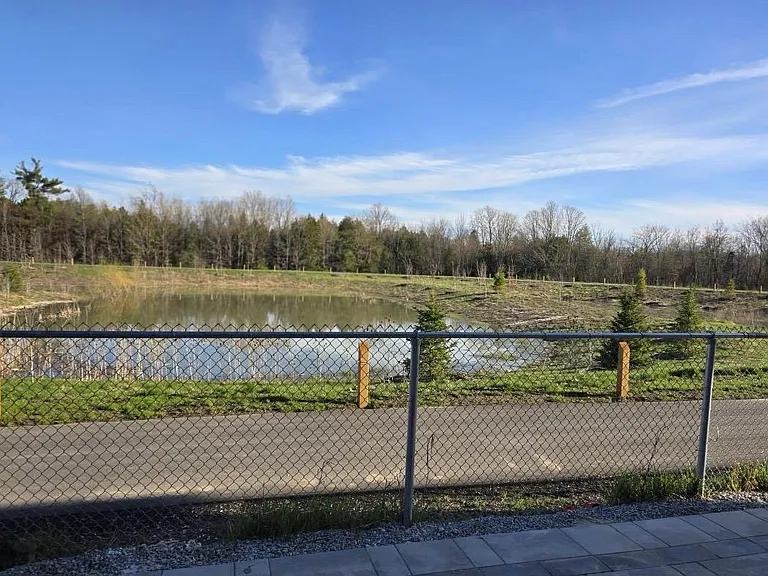 Shepherd Dr — Photo 11