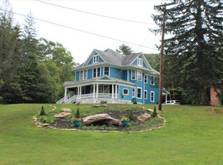 10 Avenue, Marlinton, WV 24954