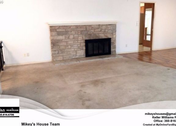 4th image of 6909 Topeka Ln
