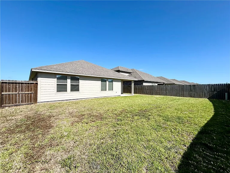2749 Eltonne Gardens Dr — Photo 21