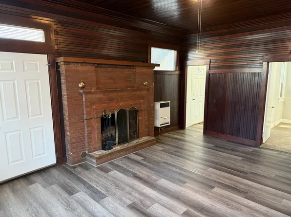 1029 4th St APT 2, Santa Rosa, CA 95404