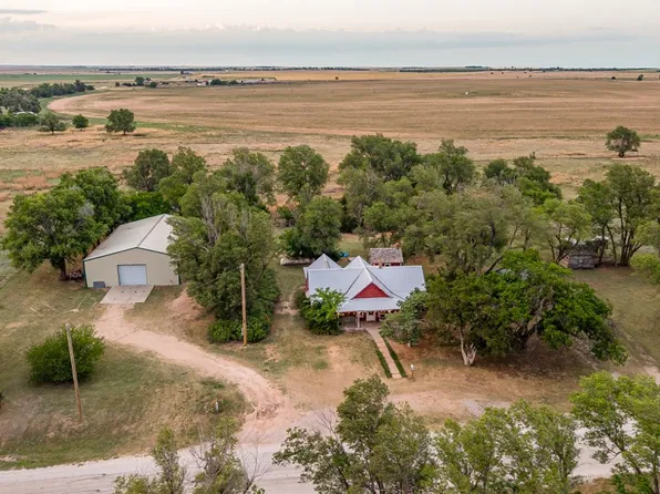 1416 E Main St, Coldwater, KS 67029
