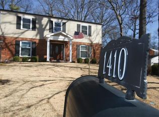 1410 Royal Springs Dr, Saint Louis, MO