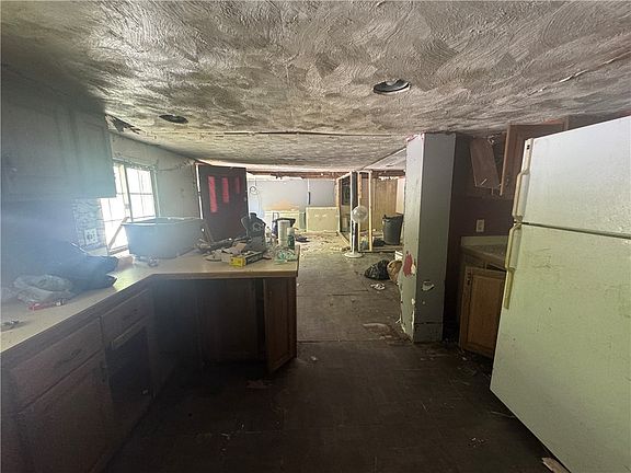 5th image of 371 Garner Run Rd