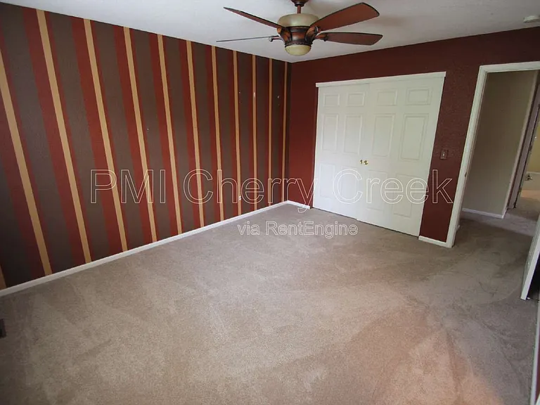 7489 Bur Oak Pl — Photo 38