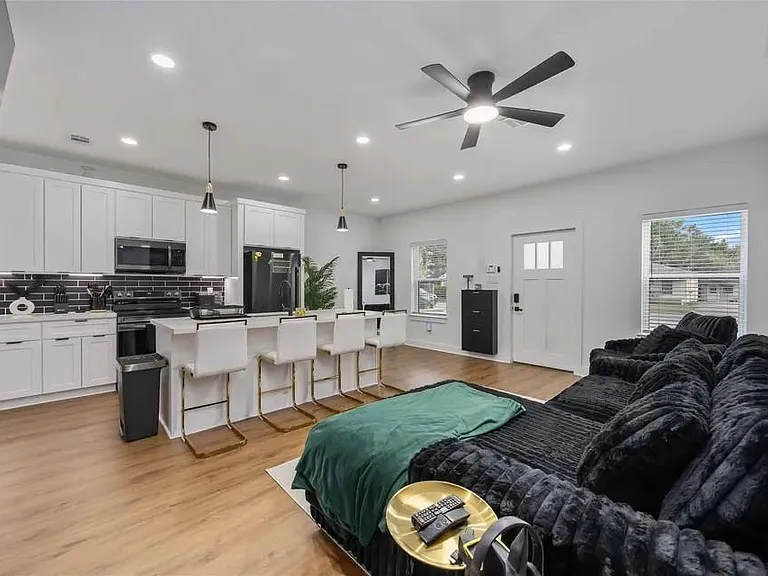 205 Bolden St #A — Photo 5