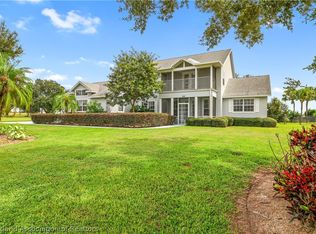 555 Sunset Pointe Dr, Lake Placid, FL 33852