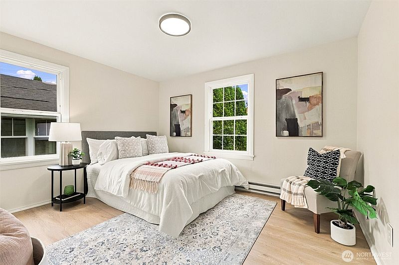 5th image of 4119 SW Kenyon Street