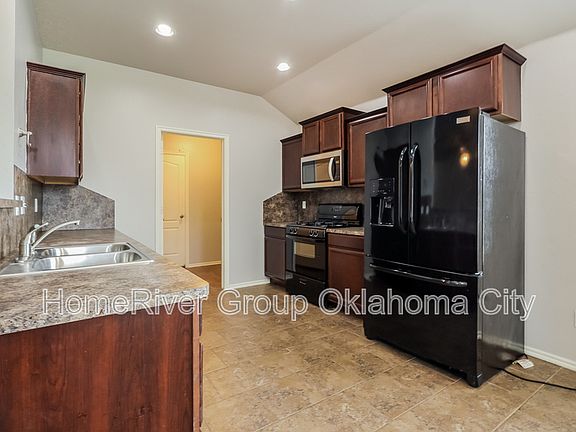 5th image of 4801 Hunter Blvd