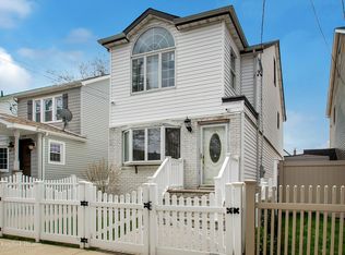 31 De Witt St, Valley Stream, NY 11580