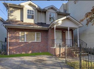 694 S 20th St FLOOR 2, Newark, NJ 07103