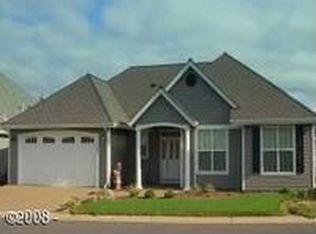 5785 SW Barnacle Ct, South Beach, OR 97366