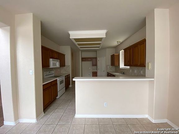 3rd image of 21118 Las Lomas Blvd