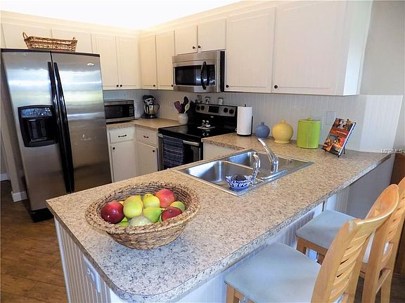 3rd image of 361 Crape Myrtle Ln