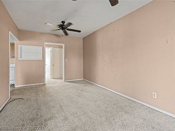 5th image of 327 Mulberry St