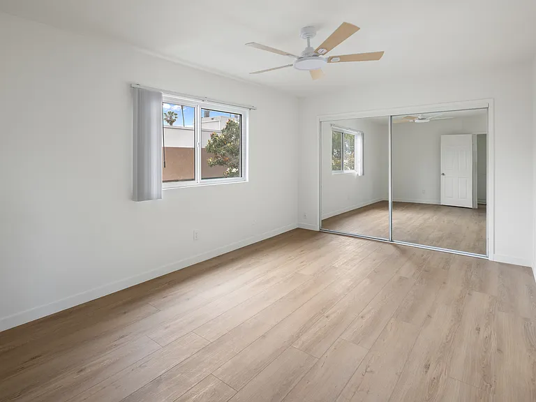 1647 Grand Ave #1 — Photo 5