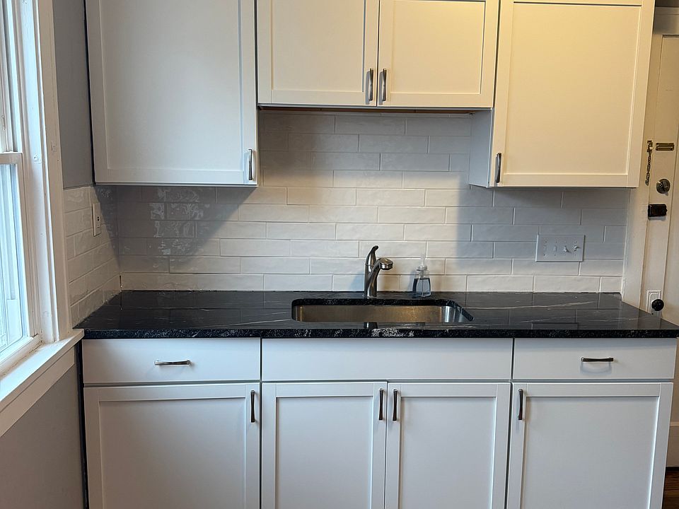1st image of 2202 Tampa Ave
