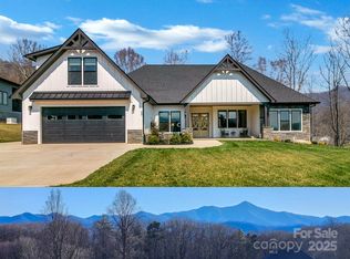 20 Slate Dr, Candler, NC 28715