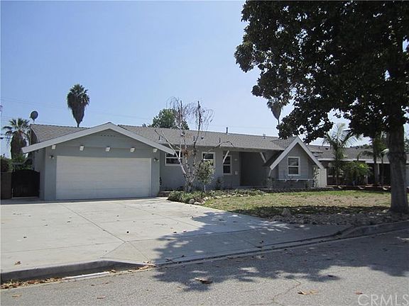 3rd image of 704 E Lucille Ave