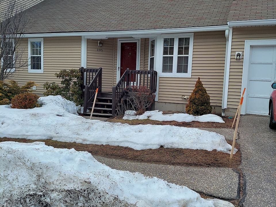 Century Village Country Hollow. Ranch style 
0ne male roommate 33. Related to owner.