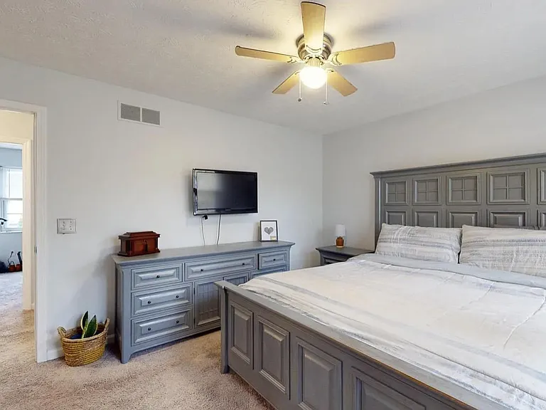 7509 Kingsgate Way — Photo 15