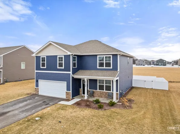 2730 Berrywood Ln, Yorkville, IL 60560