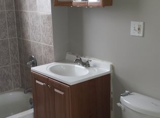 902 W 68th St, Chicago, IL 60621