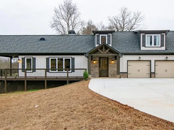 161 Hensley Ln, Hoschton, GA 30548