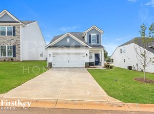 525 Hillpark Ln, Greer, SC 29651