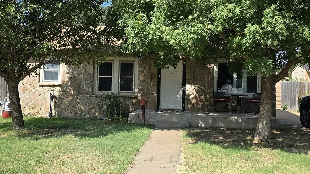 4108 S Van Buren St — Photo 1