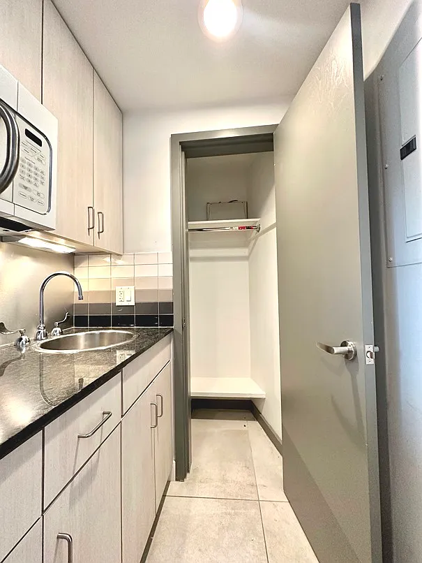 Studio, 1.0 bath, $2,250 — Photo 2