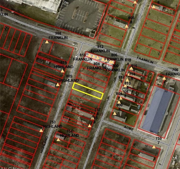 2nd image of 805 N 8th St