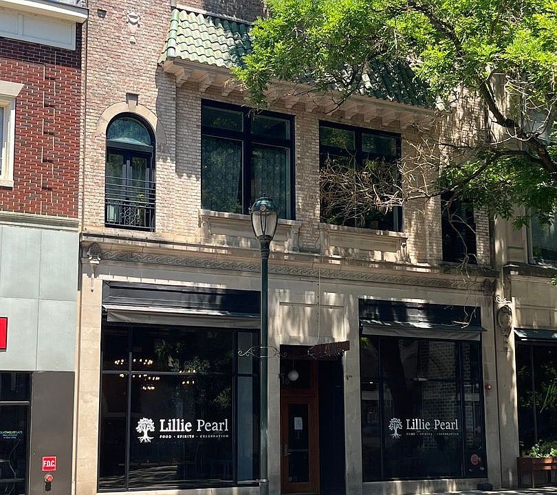 1st image of 416 E Grace St #11201567