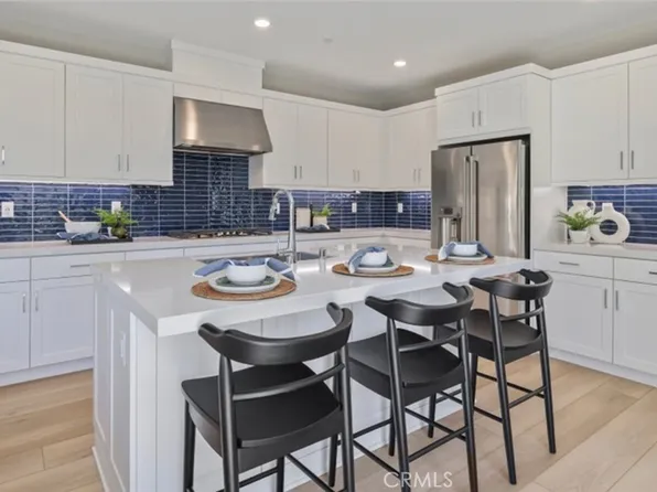 674 Edward Scholle Dr, Camarillo, CA 93010