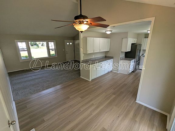 5th image of 192 Moorewood Ave