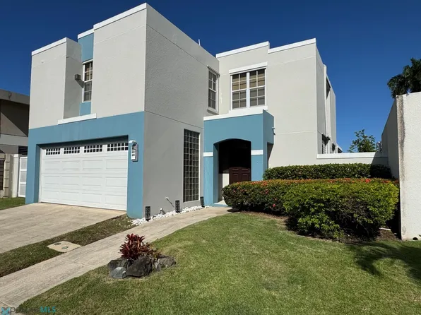 (undisclosed Address), Toa Baja, PR 00949