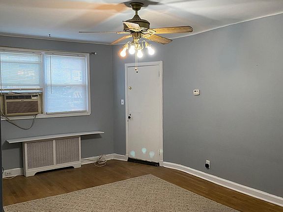 Living Room / Front Door