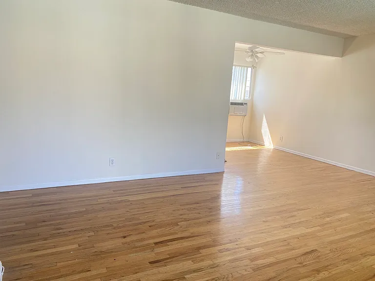 1507 Federal Ave #19 — Photo 8
