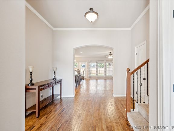 4th image of 4612 W Louisville St