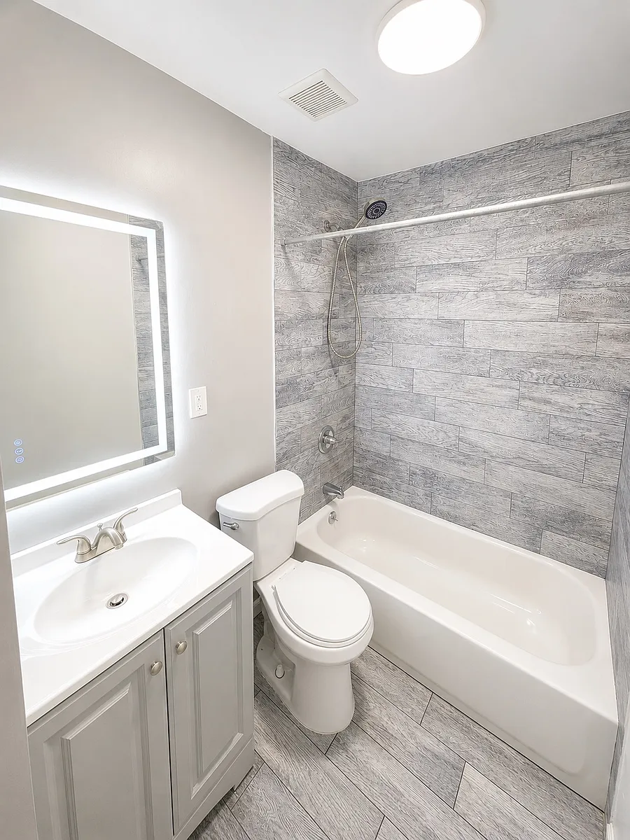 Building Photo - 422-424 Jackson Ave #2L