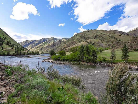 3rd image of 1175 Big Salmon Rd